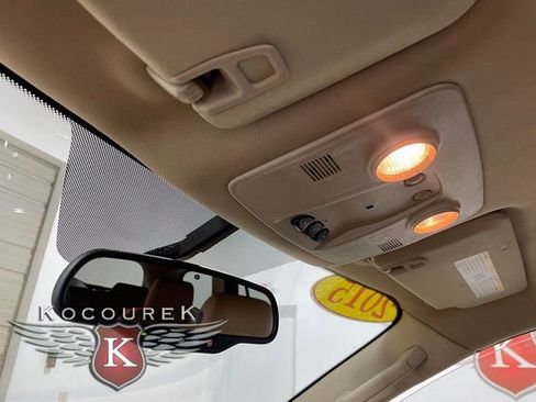 Used 2015 Buick Enclave Leather image 18