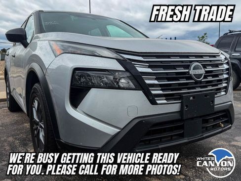 Used 2024 Nissan Rogue S AWD/4WD image 1