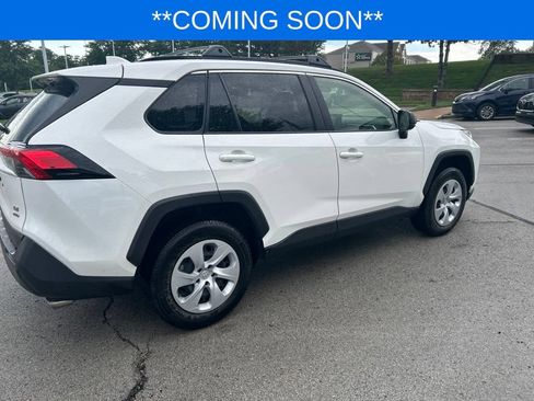 Used 2019 Toyota RAV4 LE AWD/4WD image 6