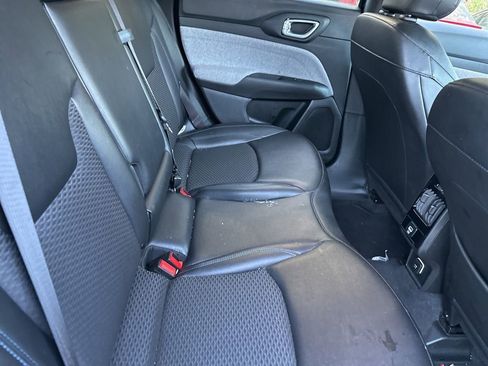 Used 2025 Jeep Compass Latitude image 12