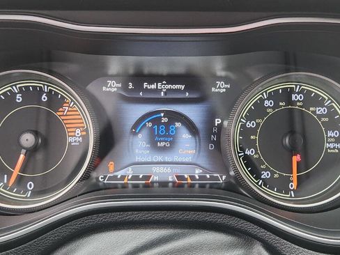 Used 2019 Jeep Cherokee Trailhawk w/ Comfort/Convenience Group image 35