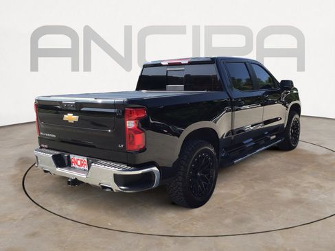 Used 2025 Chevrolet Silverado 1500 LT AWD/4WD image 9