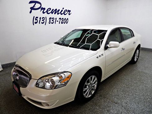 Used 2011 Buick Lucerne CX image 1