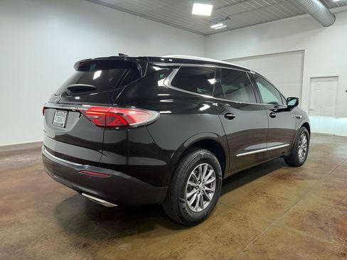 Used 2023 Buick Enclave Essence AWD/4WD image 34