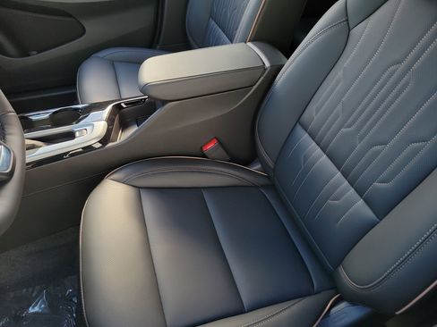 New 2026 Buick Envista Avenir image 22