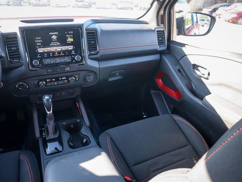 Used 2024 Nissan Frontier PRO-4X w/ Technology Package image 20
