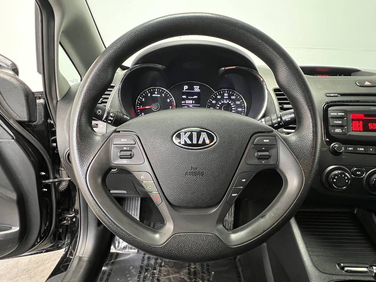 Used 2017 Kia Forte LX FWD image 15