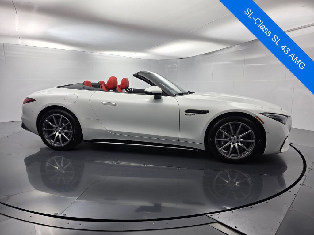Used 2023 Mercedes-Benz SL 43 AMG image 3