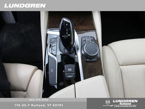 Used 2019 BMW 540i xDrive image 25