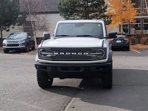 Used 2024 Ford Bronco Badlands image 4