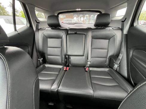 Used 2024 GMC Terrain SLT AWD/4WD image 40