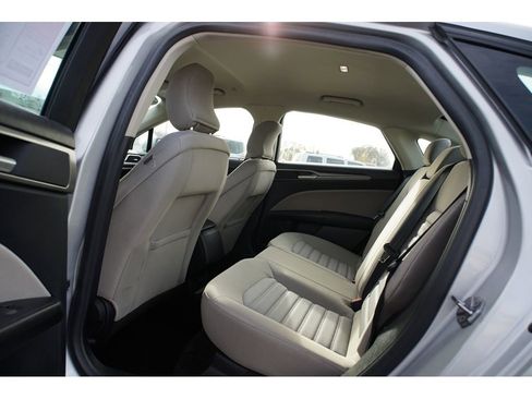 Used 2018 Ford Fusion S image 19