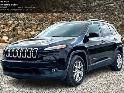Used 2017 Jeep Cherokee Latitude w/ Safety/Convenience Group