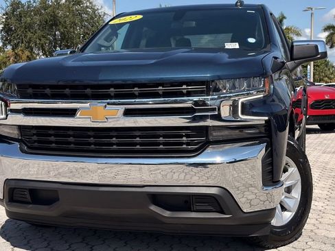 Used 2022 Chevrolet Silverado 1500 LT RWD image 2