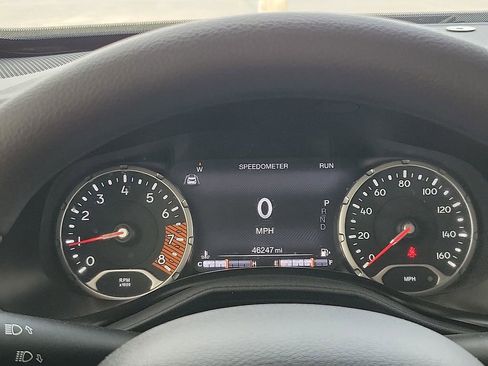 Used 2023 Jeep Renegade Latitude image 18