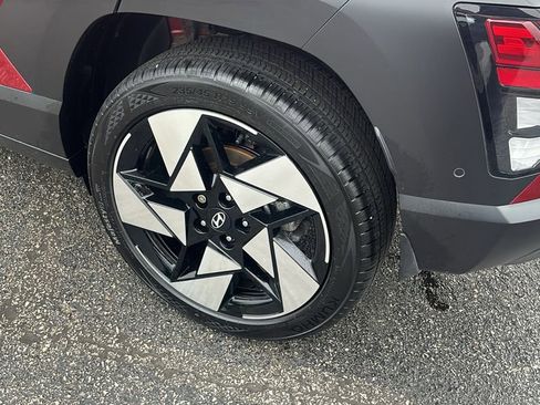 Used 2024 Hyundai Kona Limited AWD/4WD image 9