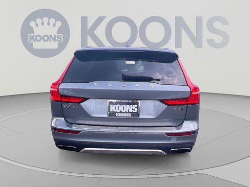 Used 2020 Volvo V60 T5 Cross Country w/ Protection Package Premier AWD/4WD image 5