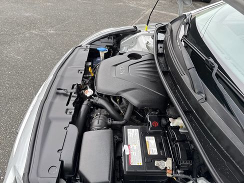 Used 2013 Hyundai Accent GLS image 10