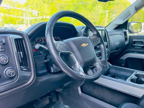 Used 2017 Chevrolet Silverado 1500 LTZ Z71 AWD/4WD image 24