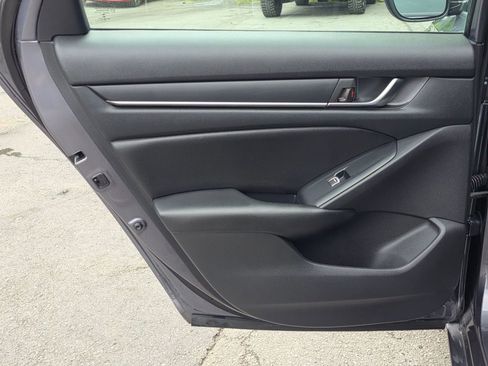 Used 2019 Honda Accord LX image 25