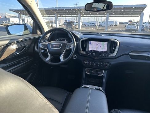 Used 2024 GMC Terrain Denali image 21