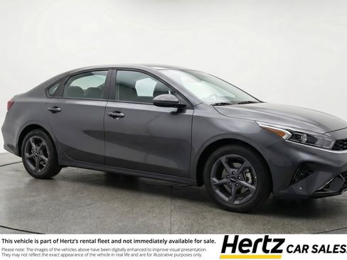 Used 2025 Kia K4 LXS image 1