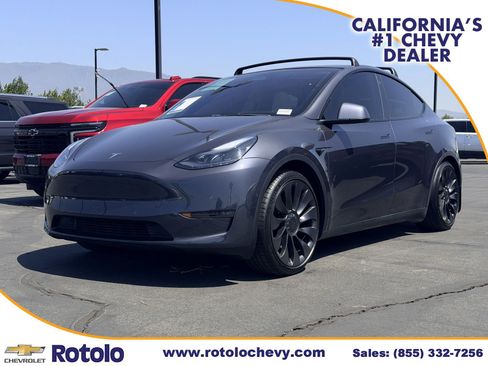Used 2022 Tesla Model Y Performance AWD/4WD image 3