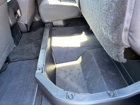 Used 2024 Toyota Tacoma TRD Sport w/ TRD Sport Upgrade Package image 23