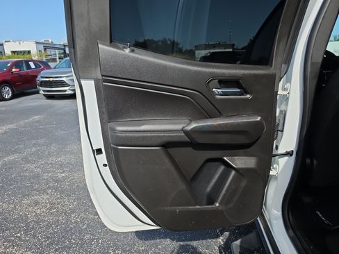 Used 2023 Chevrolet Colorado LT w/ LT Convenience Package RWD image 13