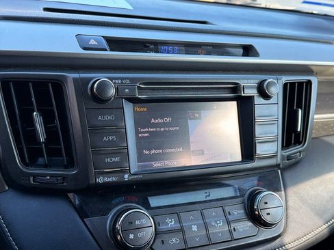 Used 2014 Toyota RAV4 XLE image 14