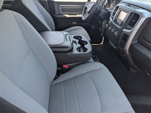 Used 2022 RAM 1500 Classic SLT image 11