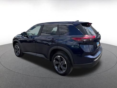 Used 2025 Nissan Rogue SV FWD image 10