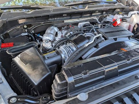 Used 2024 GMC Sierra 2500 AT4X image 21