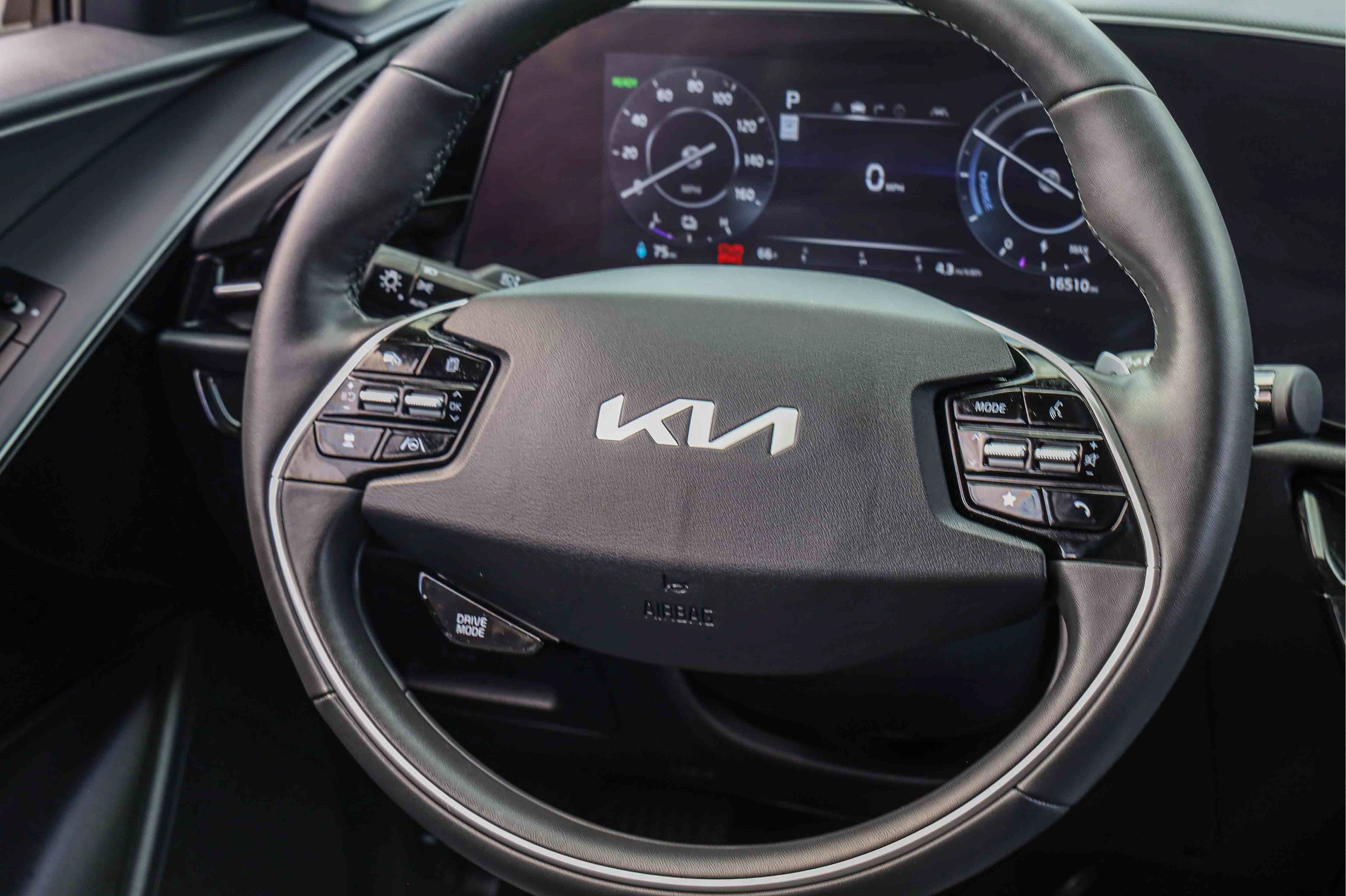 Used 2024 Kia Niro Wind w/ Wind Preserve Package FWD image 12