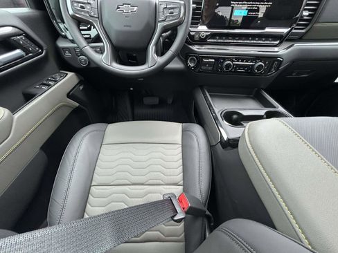 New 2026 Chevrolet Silverado 2500 ZR2 w/ ZR2 Bison Edition AWD/4WD image 13