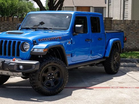 Used 2021 Jeep Gladiator Mojave AWD/4WD image 14