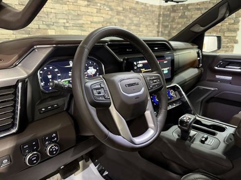 Used 2025 GMC Sierra 1500 Denali w/ Denali Reserve Package image 25