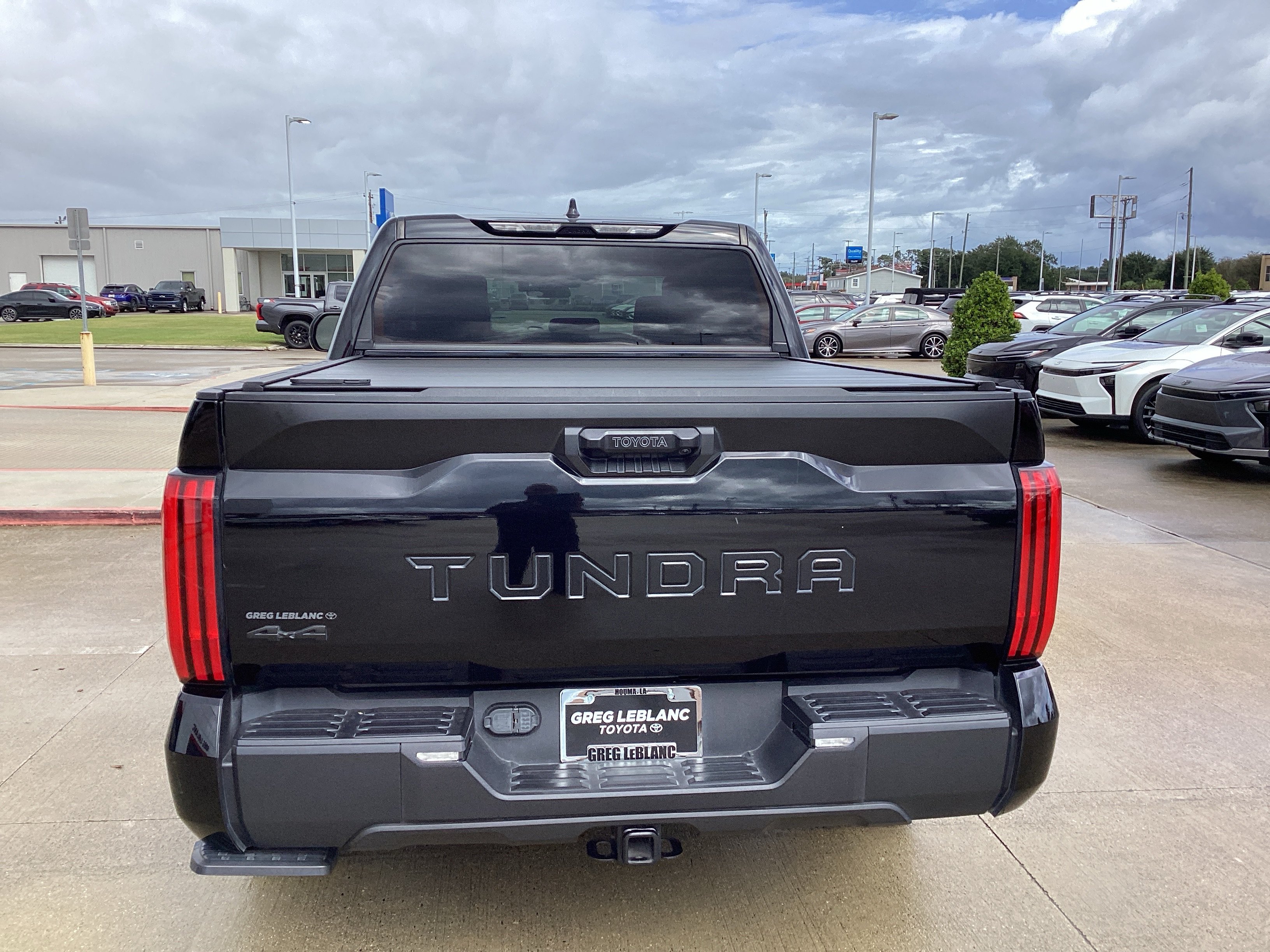 Used 2023 Toyota Tundra SR5 AWD/4WD image 6