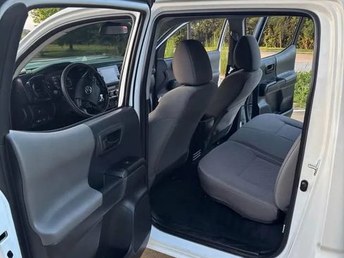 Used 2023 Toyota Tacoma SR AWD/4WD image 6