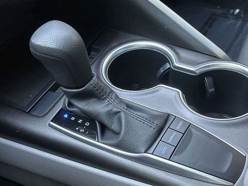 Used 2023 Toyota Camry LE image 21