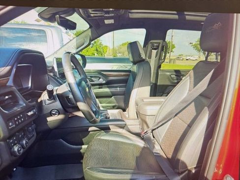 Used 2023 Chevrolet Tahoe High Country image 6