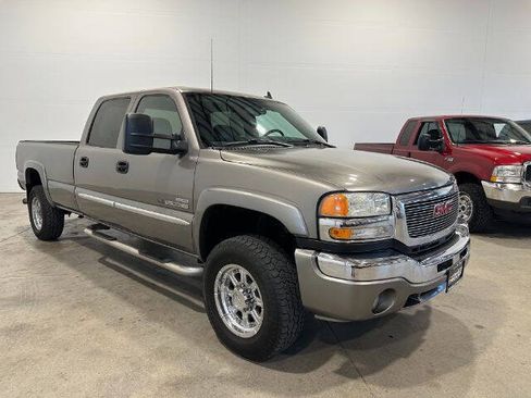 Used 2006 GMC Sierra 2500 SLT w/ Heavy-Duty Power Package AWD/4WD image 5