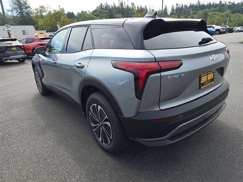 New 2025 Chevrolet Blazer EV LT w/ LPO, All-Weather Mat Package image 6