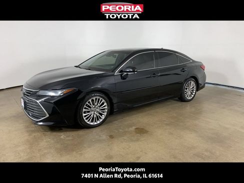 Used 2020 Toyota Avalon Limited w/ Advanced Safety Package FWD image 1