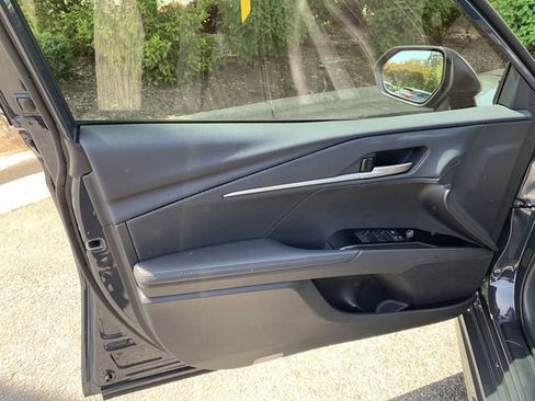 Used 2025 Toyota Camry XSE FWD image 17