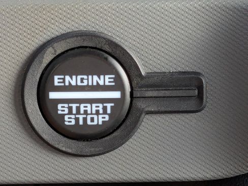 Used 2023 Ford Bronco Big Bend w/ Sasquatch Package AWD/4WD image 32