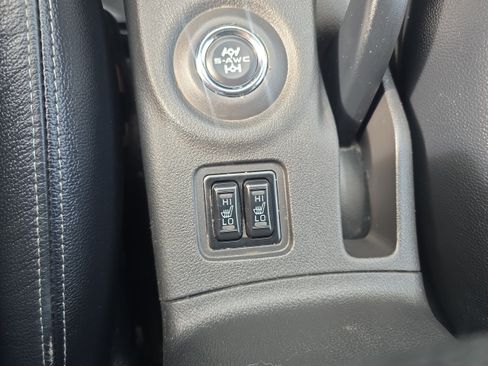 Used 2015 Mitsubishi Outlander GT AWD/4WD image 14