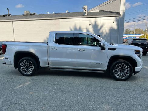 Used 2023 GMC Sierra 1500 Denali Ultimate image 3