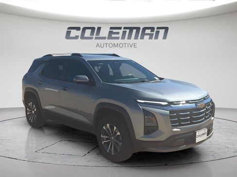 Used 2025 Chevrolet Equinox LT w/ Convenience Package II FWD image 7