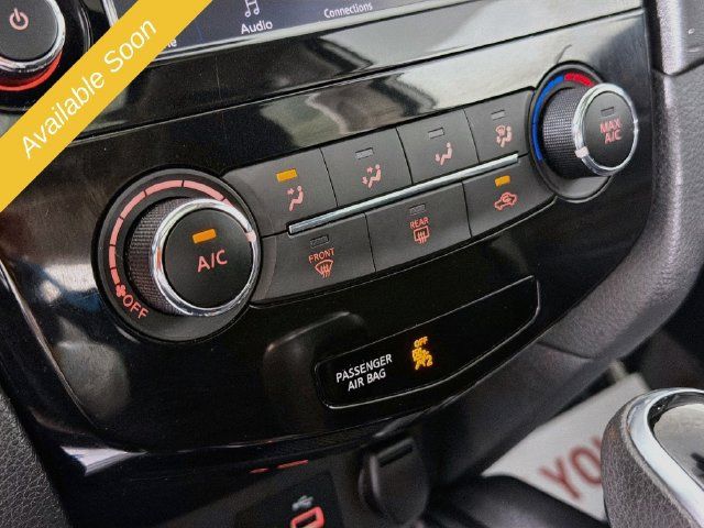 Used 2019 Nissan Rogue SV AWD/4WD image 15